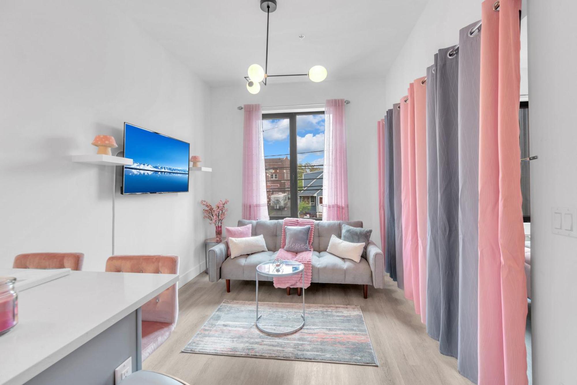 Appartement Pink Heaven Indoor Pool, Free Parking, Near Nyc à Elizabeth Extérieur photo